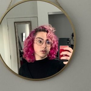 Meet your Posher, Hannah